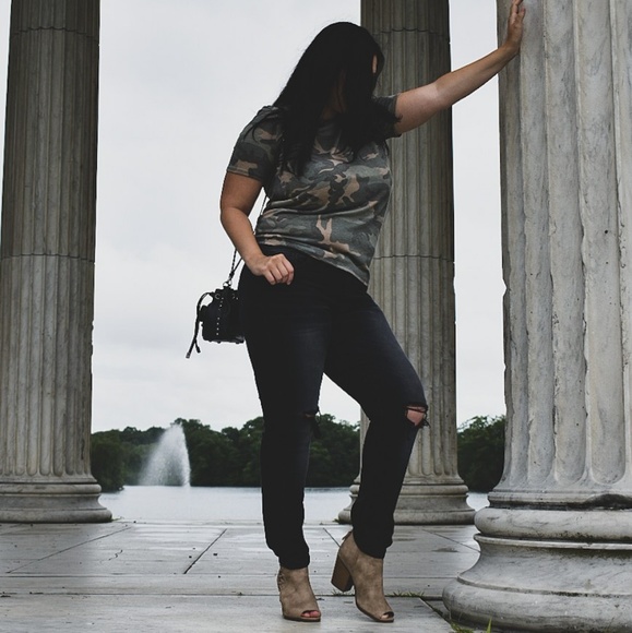 CAMO SLASH TEE - Picture 5 of 8